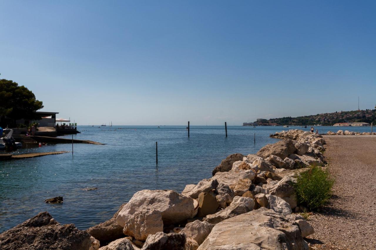 Premium Sea Side Marina Apartment By Locap Group Portorož Eksteriør billede